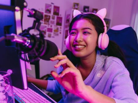 Liveshow Là Gì? Định Nghĩa Liveshow Trên Các Ứng Dụng Live Stream